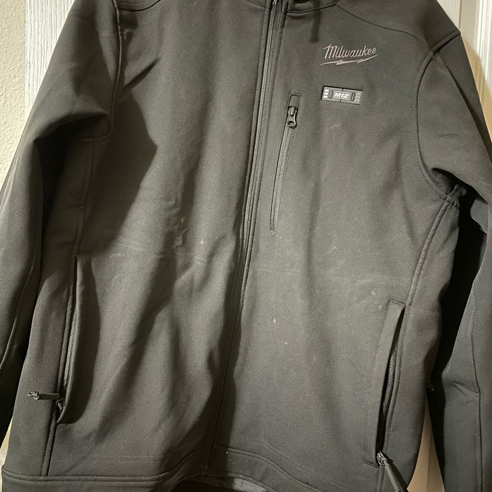 Milwaukee Men’s medium M12 12-Volt Lithium-Ion Cordless Black Heated Jacket.Only